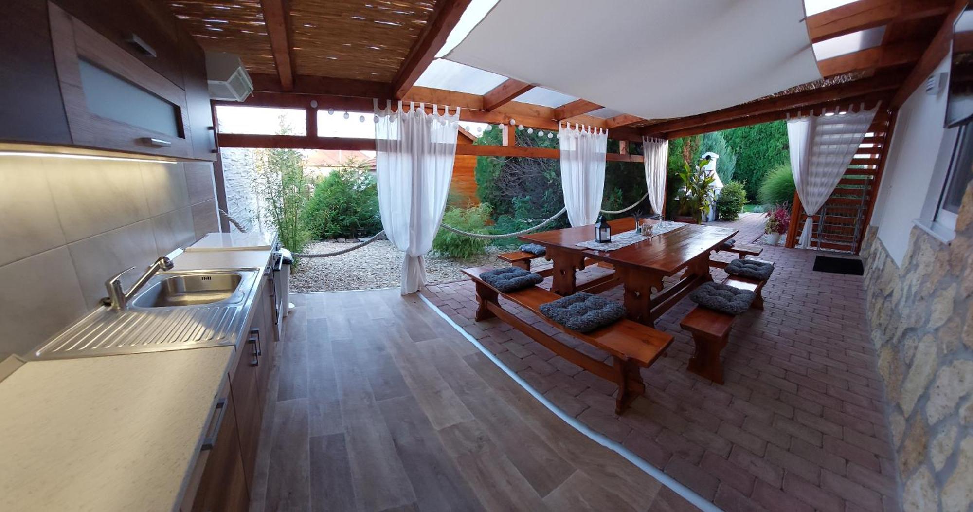 Tulipan Vendeghaz Apartment Sarospatak Exterior photo
